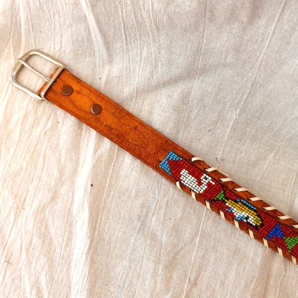 🐾 HOST PICK 🐾 Western style beaded leather belt, size 34 - Picture 6 of 8